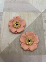 Perfect Cali poppy dangle earring