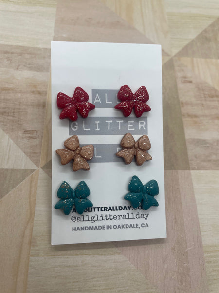 Sparkly bow stud pack